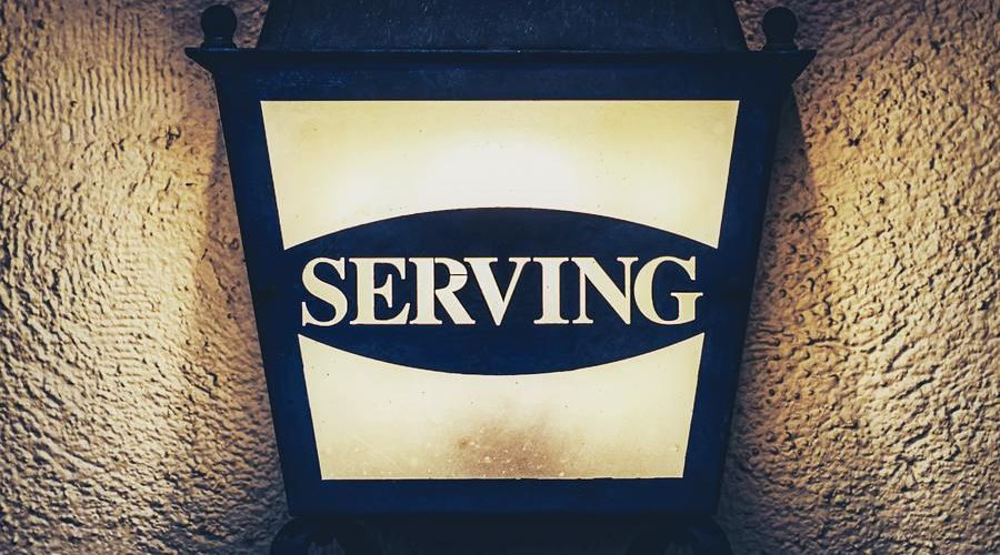 serving light